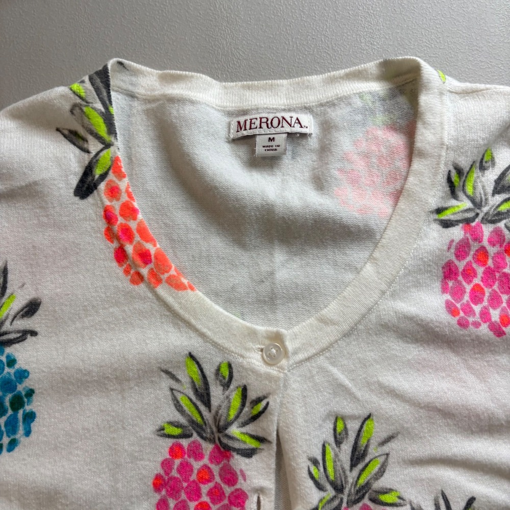Merona Womens Pineapple Print Cardigan White Pink Blue Tropical Knit Sweater M - Picture 3 of 6